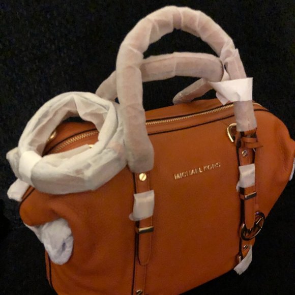 MICHAEL KORS LEATHER HANDBAG - Picture 6 of 8